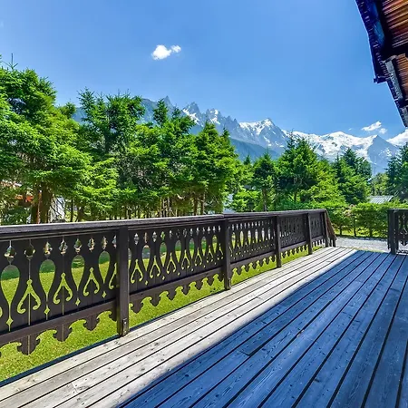 Chalet Luxueusement Renove A Chalet Chamonix