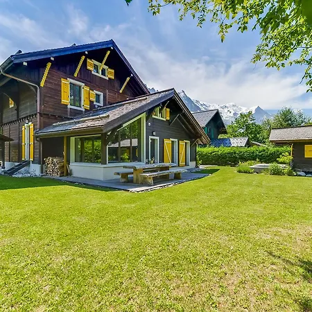 Chalet Luxueusement Renove A Chalet Chamonix