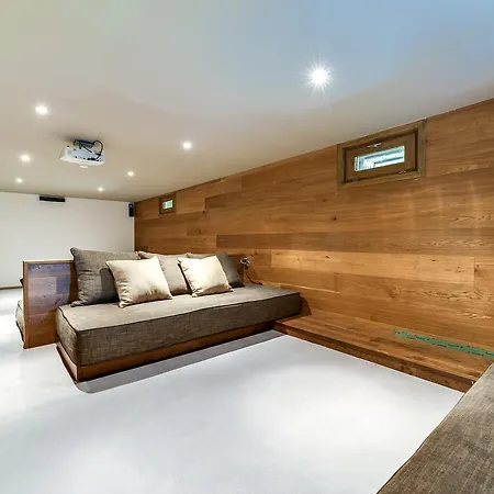 Chalet Luxueusement Renove A Chalet